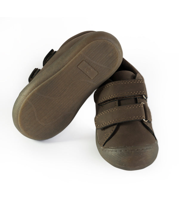 zapato gateador niño cafe